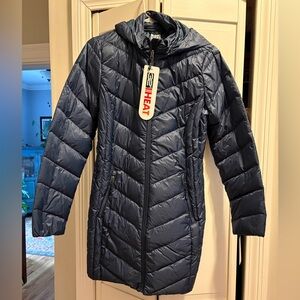 NEW 32 Degrees Navy Puffer Jacket Women Medium.
